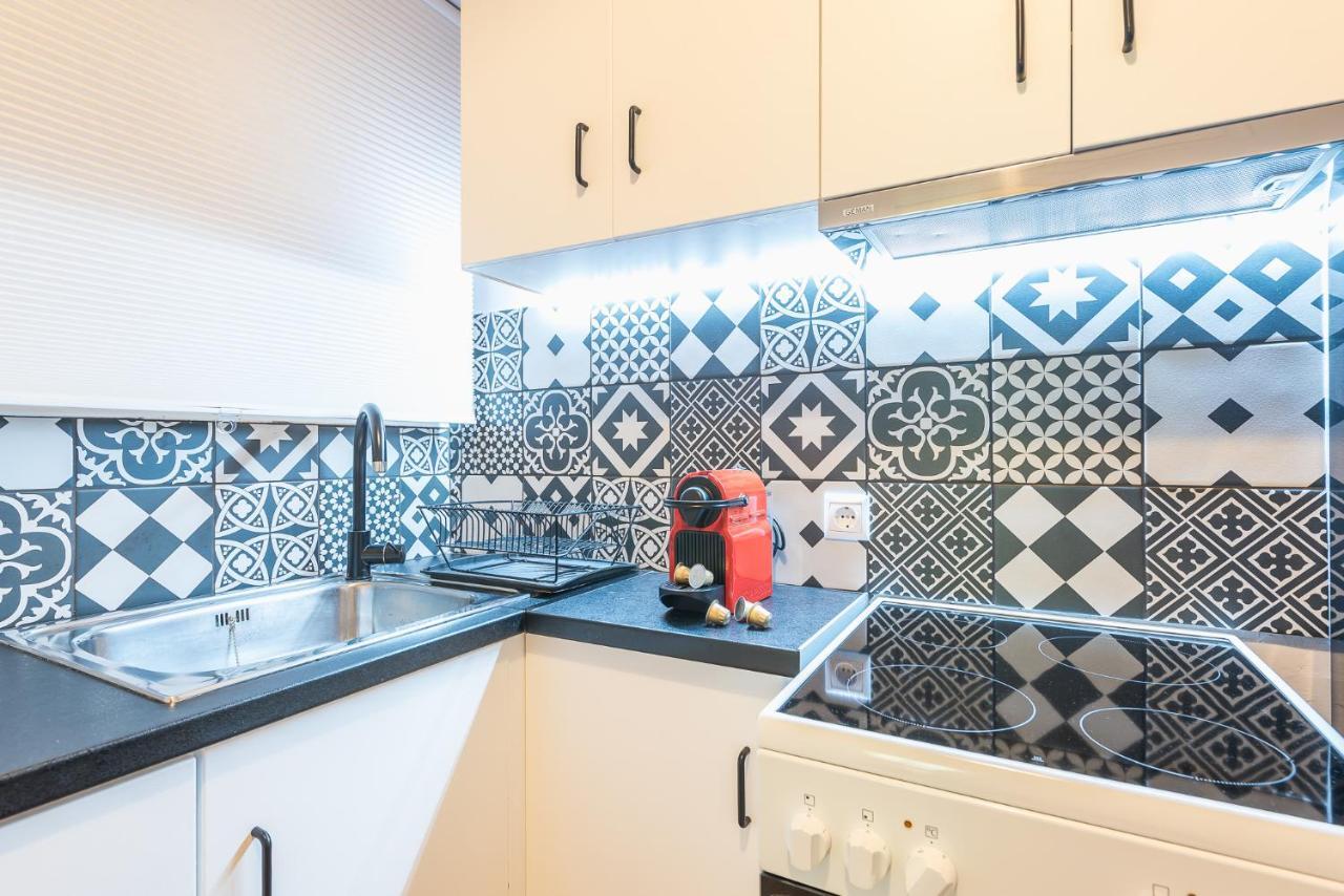 Gorgeous & Modern At Ampelokipi Metro Station By Greece Apartments Atenas Exterior foto